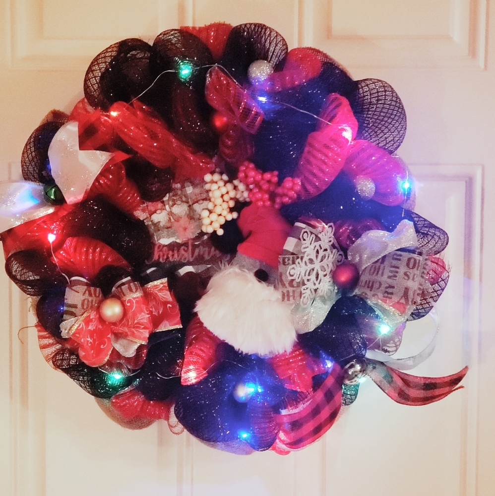 Christmas Gnome Light up Wreath for the Holidays